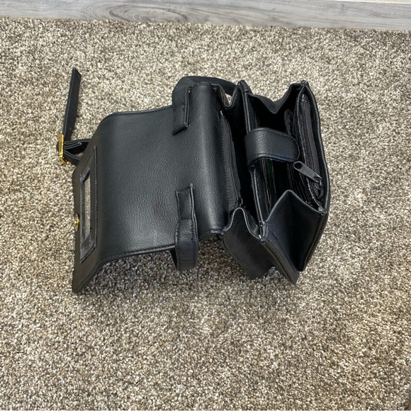 All Leather Compartmentalism Crossbody Travel Vacation Shoulder Bag - Picture 4 of 12